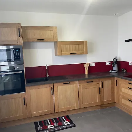 Villa Villas Entiere, 6 Pl,3 Ch , Parking Prive , Climatise Chatte